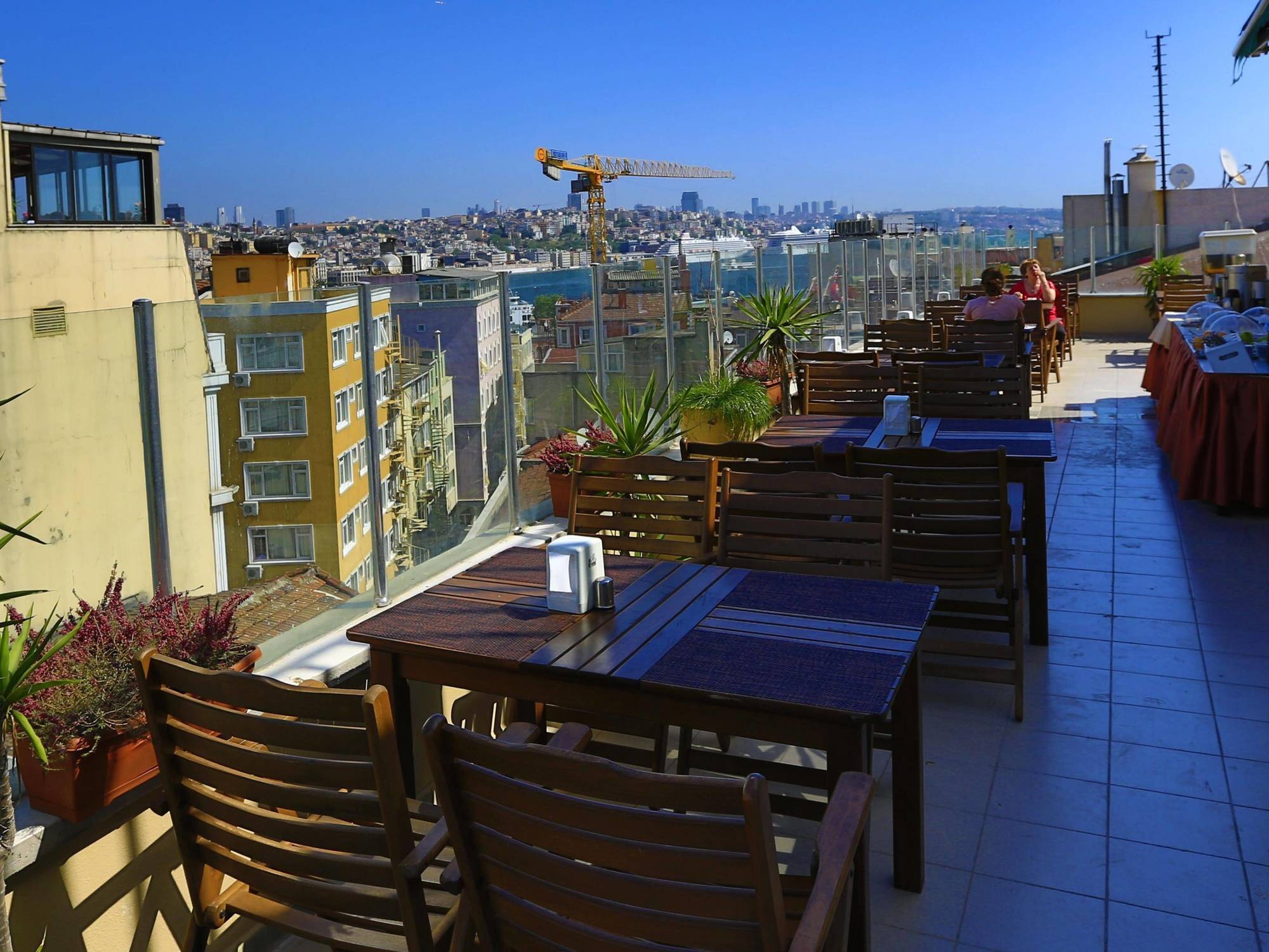 Kafkas Hotel Istanbul Exterior foto
